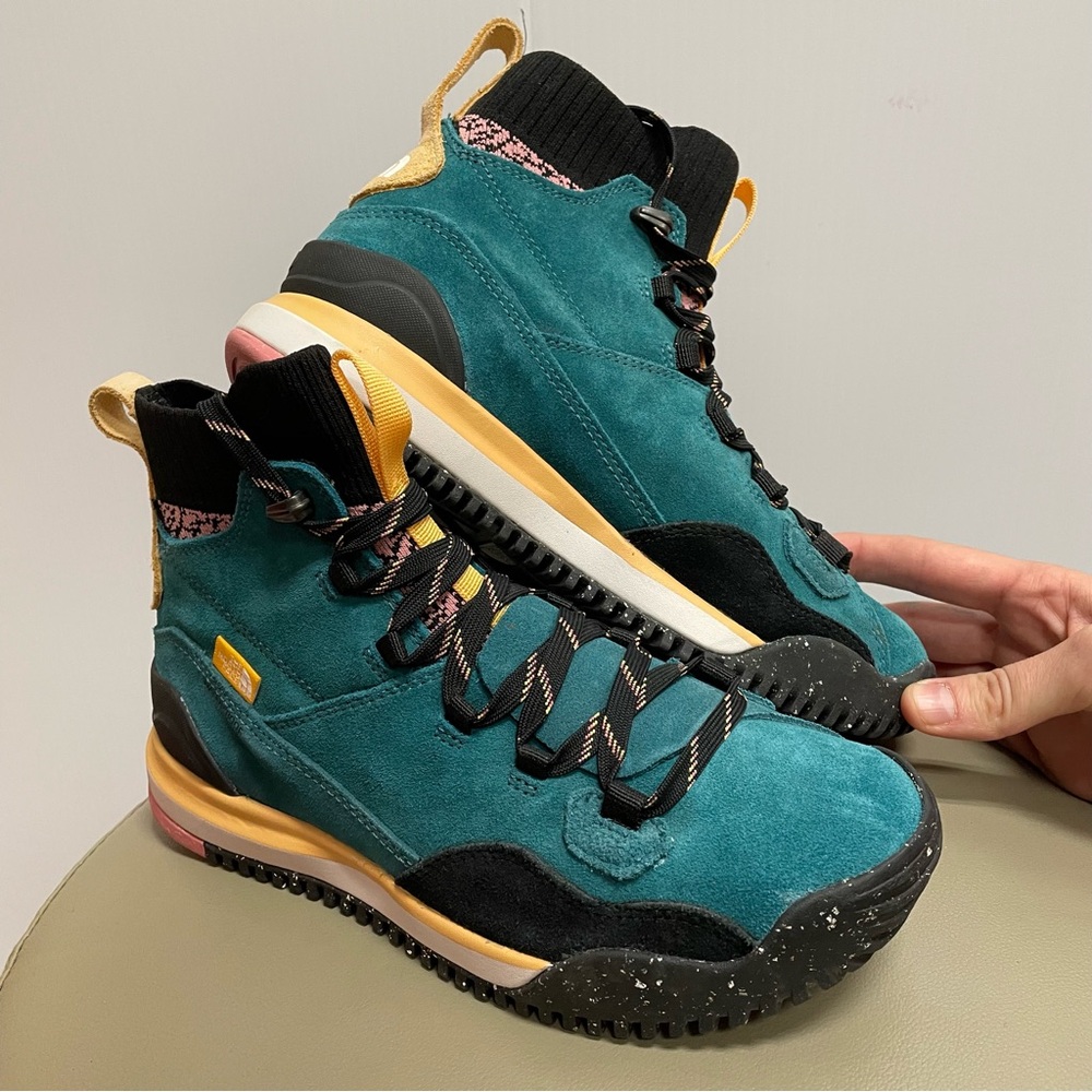 THE NORTH FACE BACK TO BERKELEY III SPORT WATERPROOF BOOTS SHADED SPRUCE SZ 7